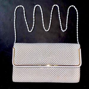 v i n t a g e ::  Glam Metal Chain Mail Mesh Envelope Purse Clutch